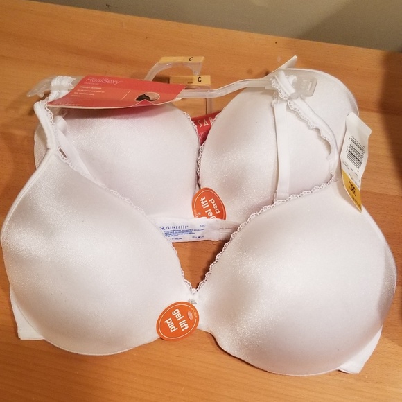 BNWT Vassarette Bra-- 38C - Picture 2 of 4